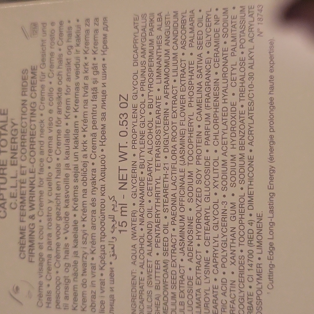 Dior Backstage Beauty Collection with Elegant White Bag And Dior Dustcover - Picture 4 of 6